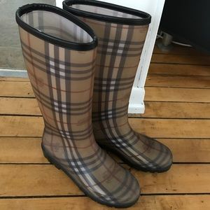 Burberry Boots